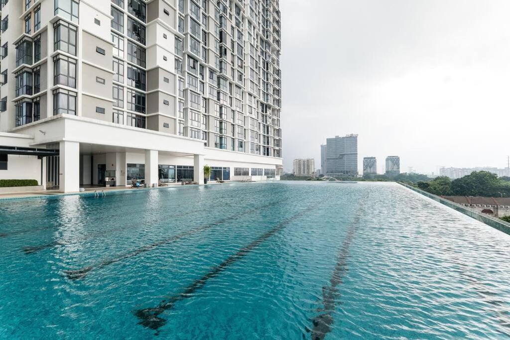 Kidsville Shamelin Star Klcc View Infinity Pool Pangsapuri