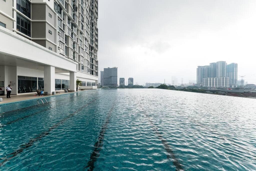 Kidsville Shamelin Star Klcc View Infinity Pool Pangsapuri
